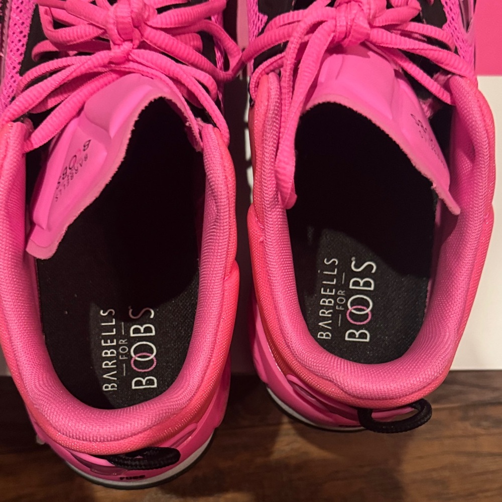 Puma mens Black and Pink Sneakers - Picture 6 of 13